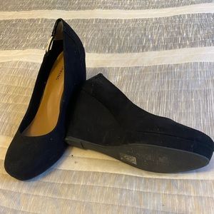 Black faux Swede wedge heels